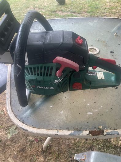 chainsaw