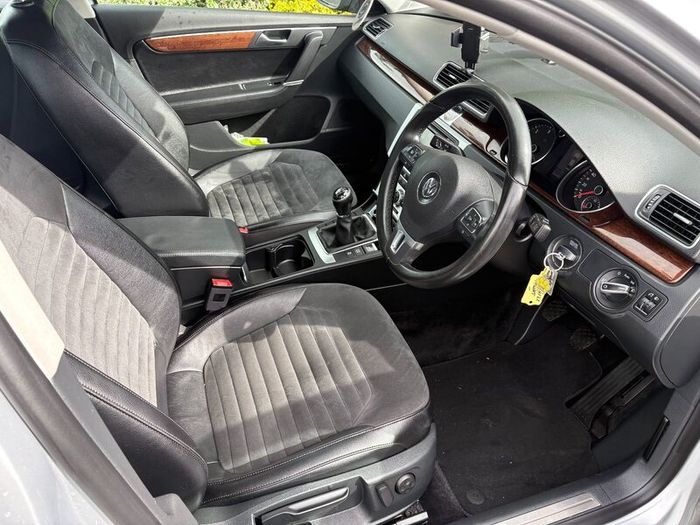 Volkswagen Passat 2012
