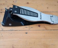 Electronic Hi-Hats & Controllers  Roland FD-8 V-Drum Hi-Hat Controller