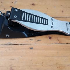Electronic Hi-Hats & Controllers  Roland FD-8 V-Drum Hi-Hat Controller