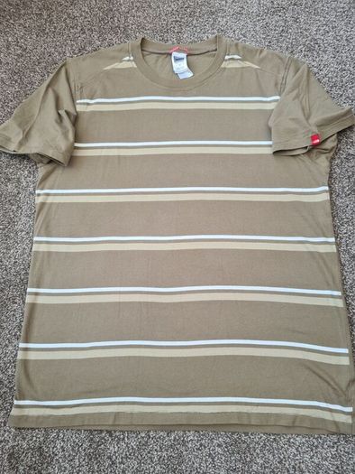 Mens The North Face crew neck t shirt Size Large green khaki
