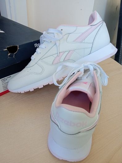 Womens shoes