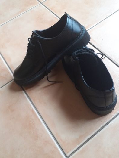 mens shoes 9.5