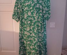 Green size 10 maternity dress