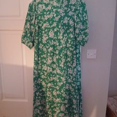 Green size 10 maternity dress