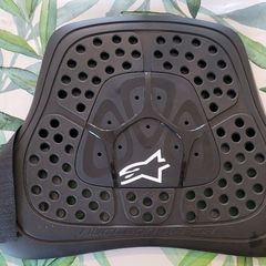 Alpinestars Nucleon KR-CiR chest protector in size M XL.