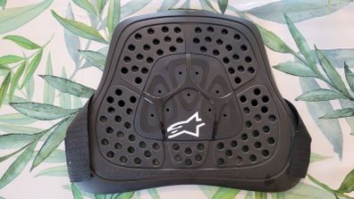 Alpinestars Nucleon KR-CiR chest protector in size M XL.
