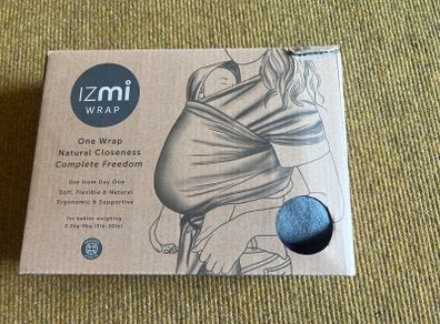 Izmi wrap baby carrier