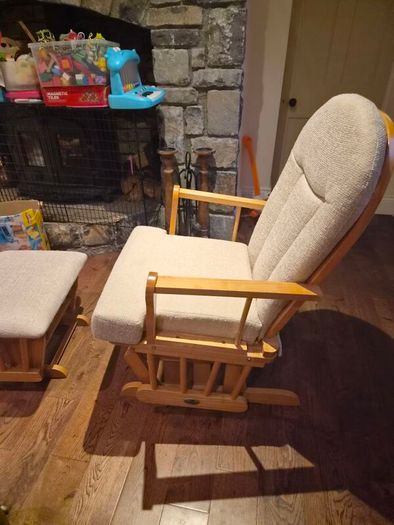 Baby rocking chair