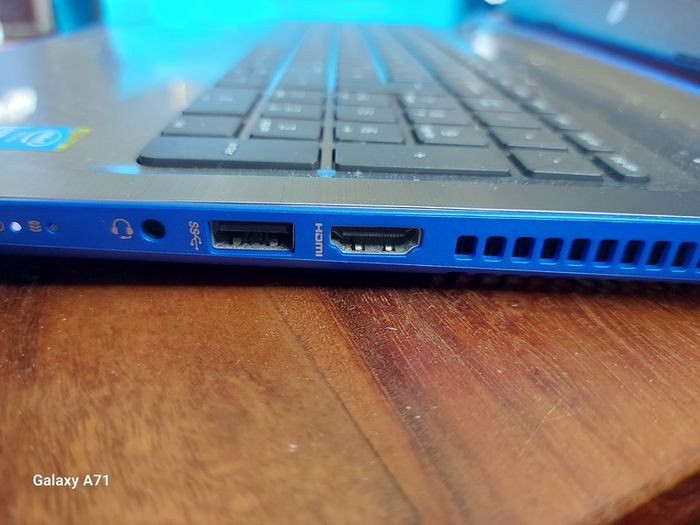 HP Pavilion 15.6 inch Laptop, Blue, Intel Core i3-5157U, 2.5GHz, 8GB Ram, 1 Terrabyte HDD, Windows 10, Microsoft Edge, Opera, Firefox, avast, VLC