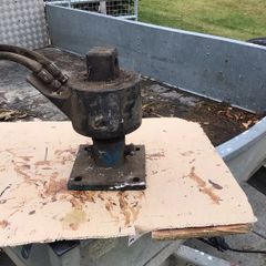 Block grab rotater