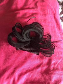 black fasinator