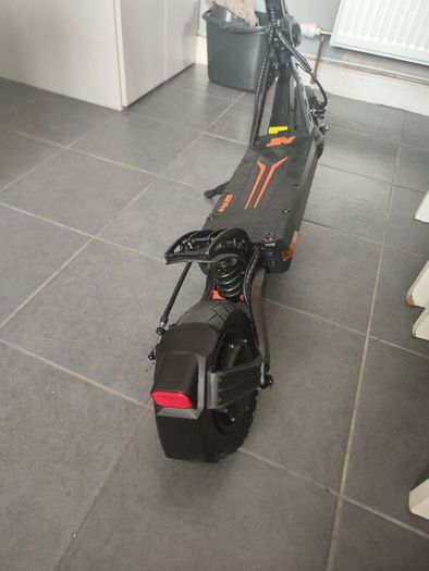 electric scooter
