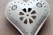 Cream Hanging Heart Tealight Candle Holder