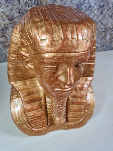cast concrete Egyptian Pharoah Tutankhamun King Tut statue indoor outdoor ornament garden patio porch conservatory