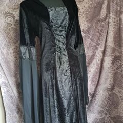 Medieval costume