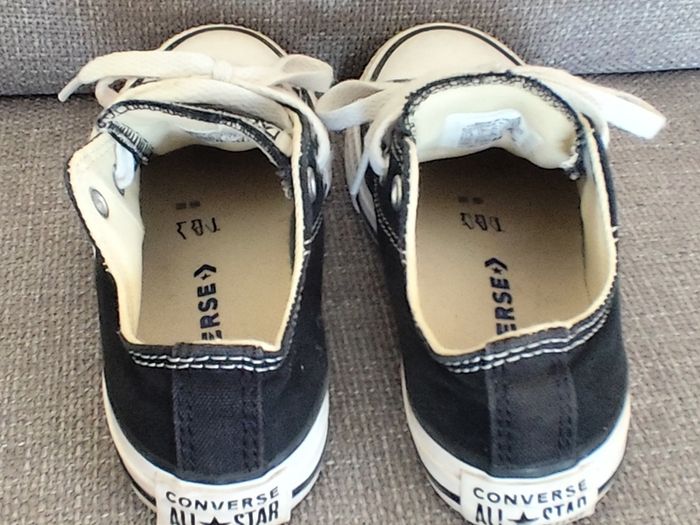 Kids Converse . Size Junior UK 11