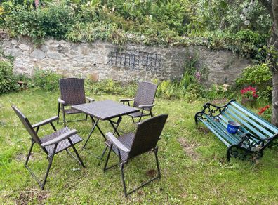 5 piece rattan patio / garden foldable table and chairs