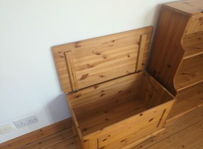 Storage Chest pine