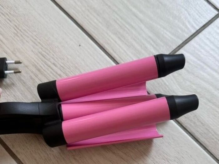 Hair wand. Beach waver