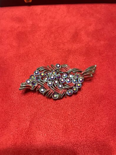 brooch