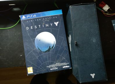 Destiny Limited Edition Box PS4