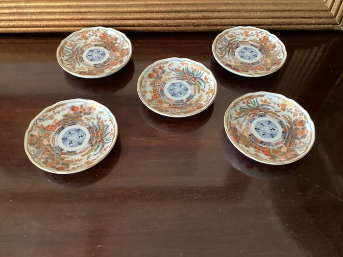 Pristine Vintage Japanese Ryuho Kiln Imari Mamezara Small Dishes - Set of 5