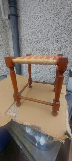 old vintage sugan stool ,,nice used condition, sold as seen, see pictures for condition ,buyer collects or pays postage,