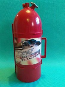 Fire-extinguisher race truck