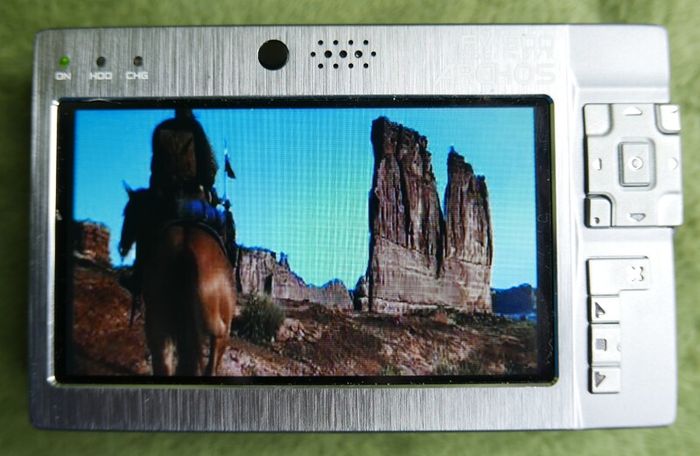 Archos AV500 AV 500 30 GB Multimedia Player and DVR , works well