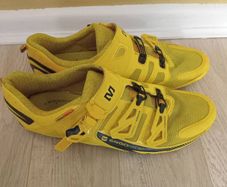 Size 44 cycling shoes (UK: 9.5, not 10)