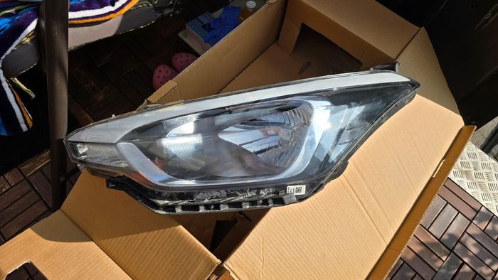 hyundai i20 2020 front light