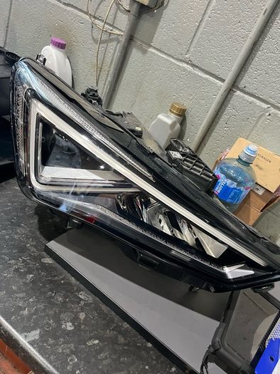 Formentor d/s headlight