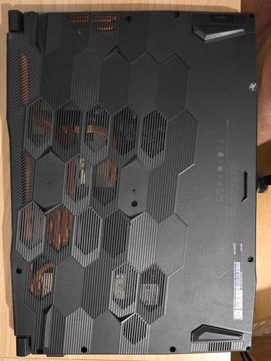 Msi Katana 15 B13vgk | I7-13620h | Rtx 4070 8gb | 16gb Ddr5 | 1tb Ssd | 144hz Ips | Warranty | Box & Charger