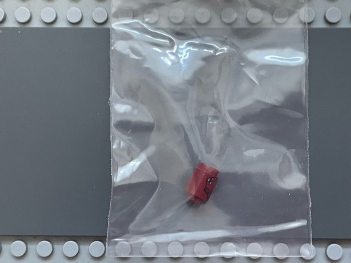 lego pirates of the Caribbean piece 3062pb035 Brick, Round 1 x 1 with Human Heart Pattern