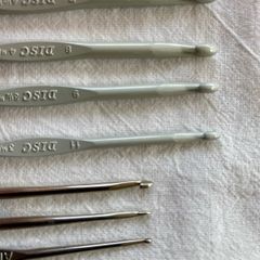 set 7 Crochet Hooks