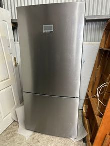 Large Fridge ( bosch)