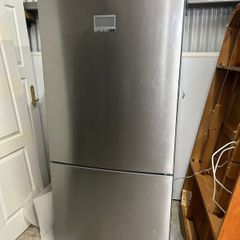 Large Fridge ( bosch)