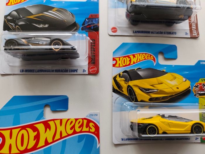 Hot Wheels FERRARI and Lamborghini bundle