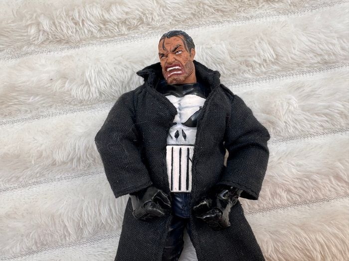 Marvel Legends Urban Legends approx. 6 The Punisher Action Figure 2003 Used Please see photos