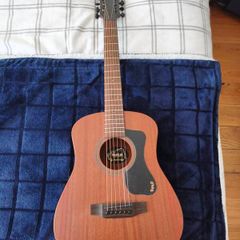 Guild Traveler Mahogany