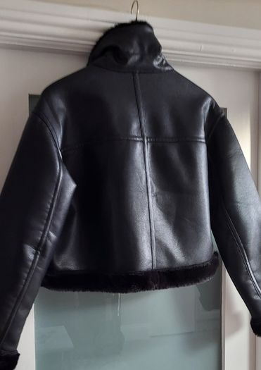 H&M Black faux leather & fur cropped biker jacket Sz M (Fit 12-14UK) Rrp 89.99