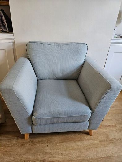 2 armchairs