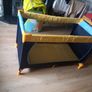 travel cot Image 2