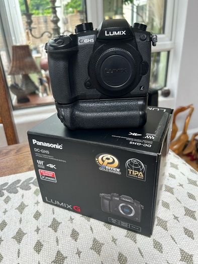 Panasonic GH5