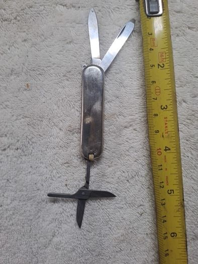 Victorinox Tiffany 925-18k knife petite Ladies.