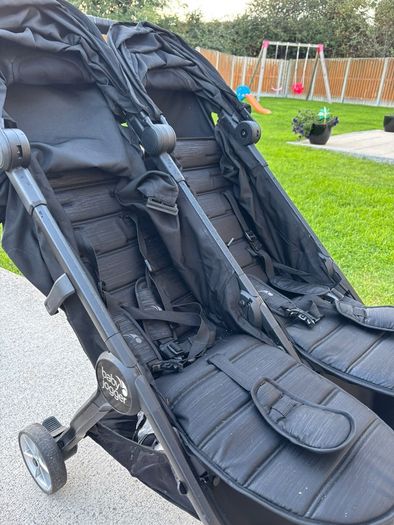 Baby jogger double buggy