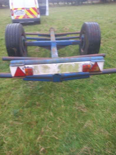 Bale trailer