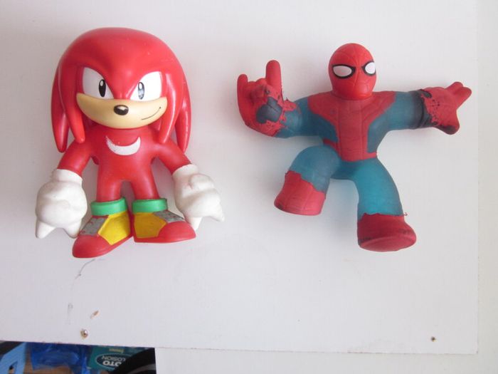 Stretch Heroes of Goo Jit Zu Sonic the Hedgehog and Spider-man