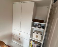 Storage unit, cabinet shelf